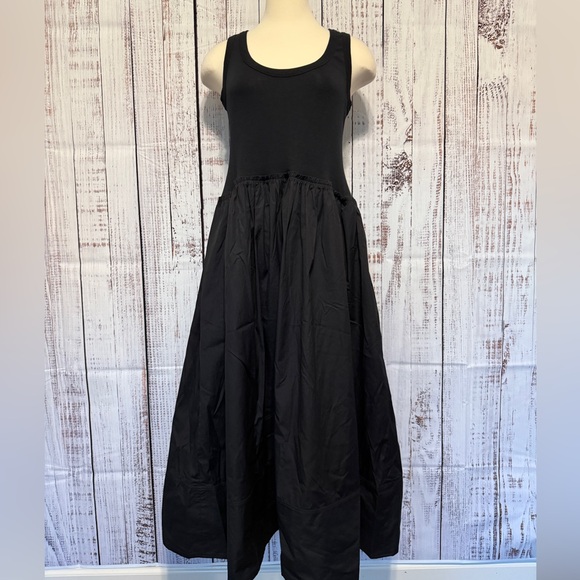 Scoopneck Maxi Dress - Picture 1 of 6